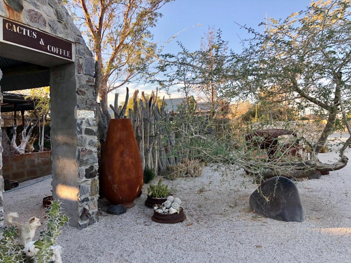 Daureb Isib Campsite And B&B Uis Εξωτερικό φωτογραφία
