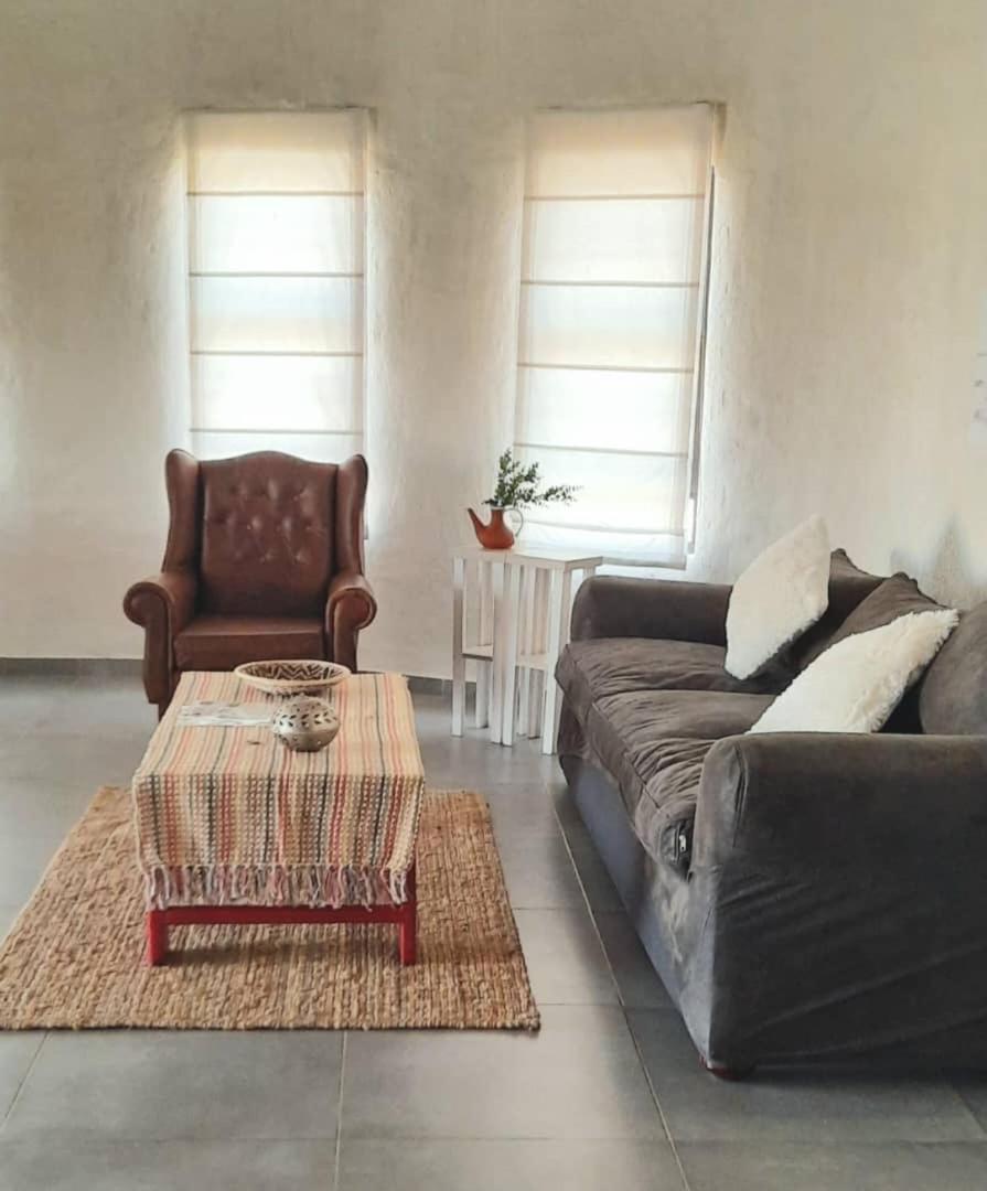Daureb Isib Campsite And B&B Uis Εξωτερικό φωτογραφία