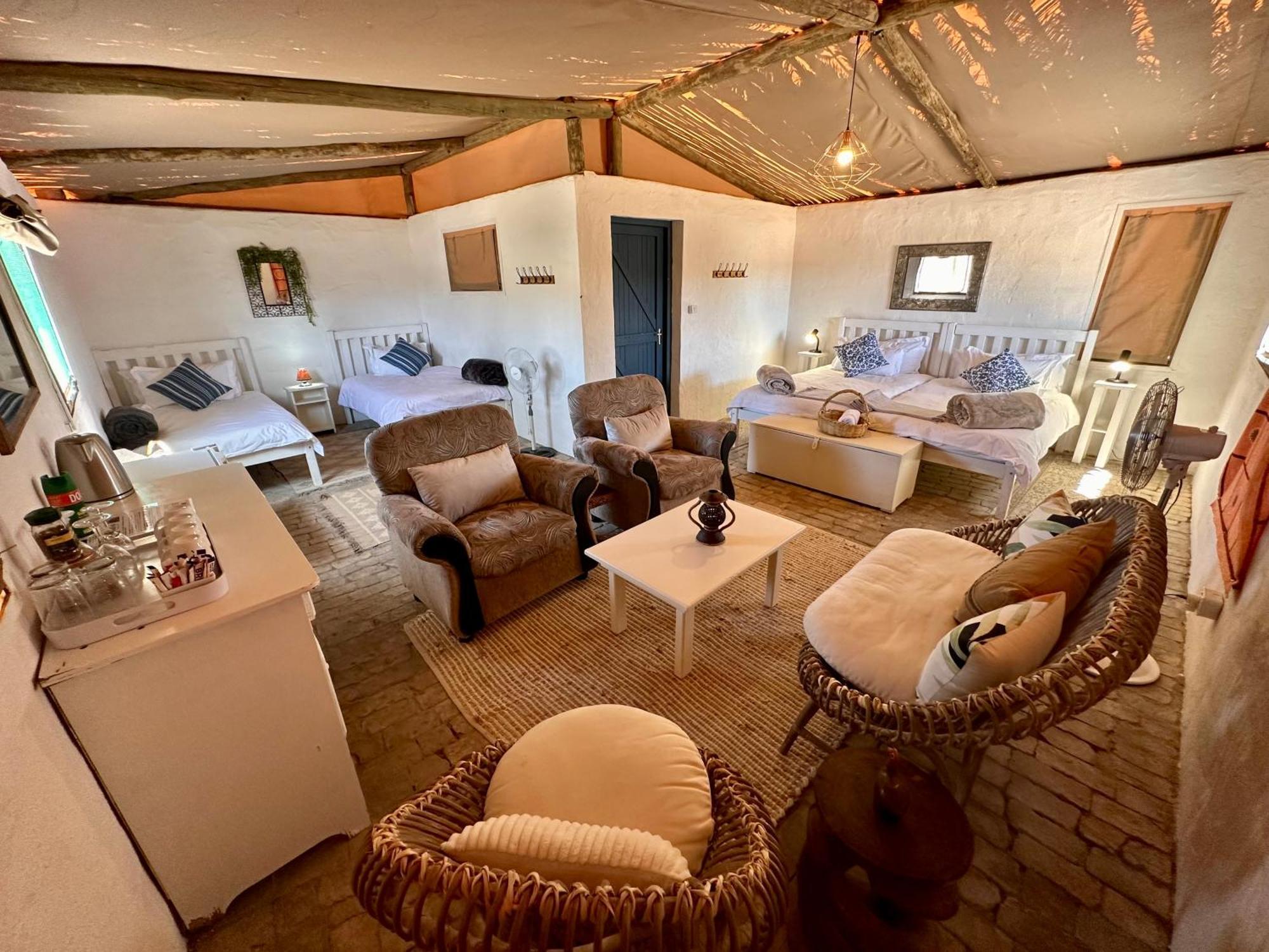 Daureb Isib Campsite And B&B Uis Εξωτερικό φωτογραφία