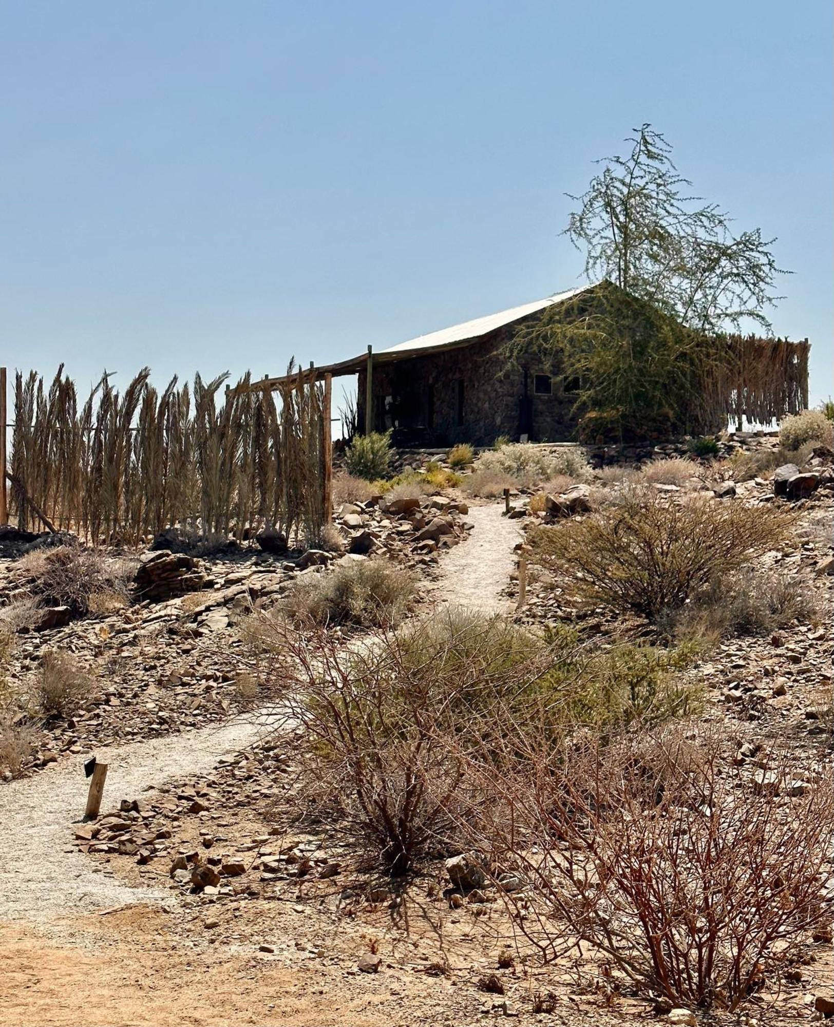 Daureb Isib Campsite And B&B Uis Εξωτερικό φωτογραφία