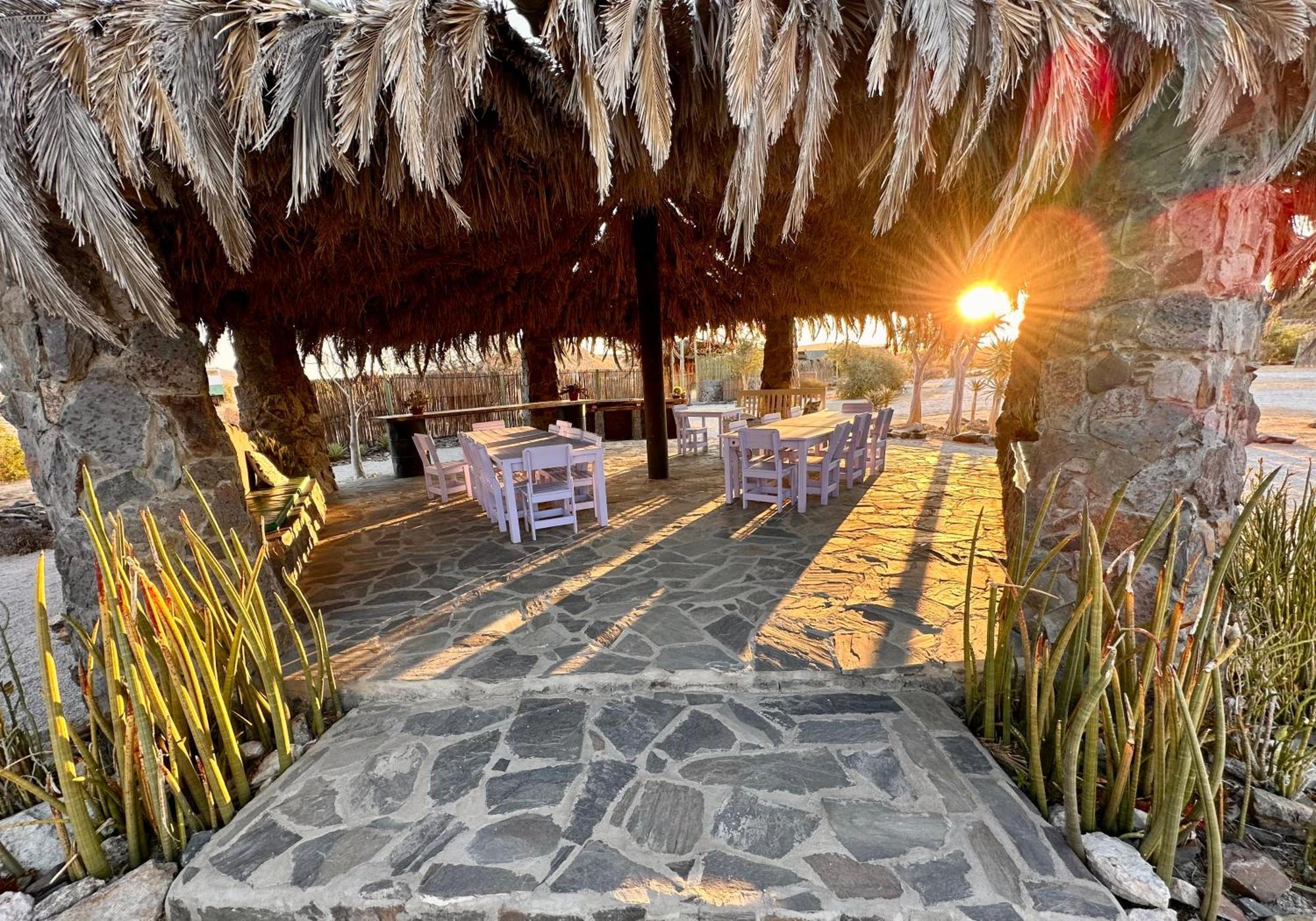 Daureb Isib Campsite And B&B Uis Εξωτερικό φωτογραφία